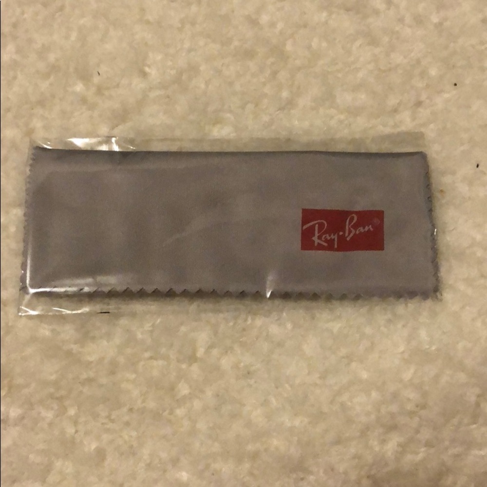 RAY-BAN Glasses wipe